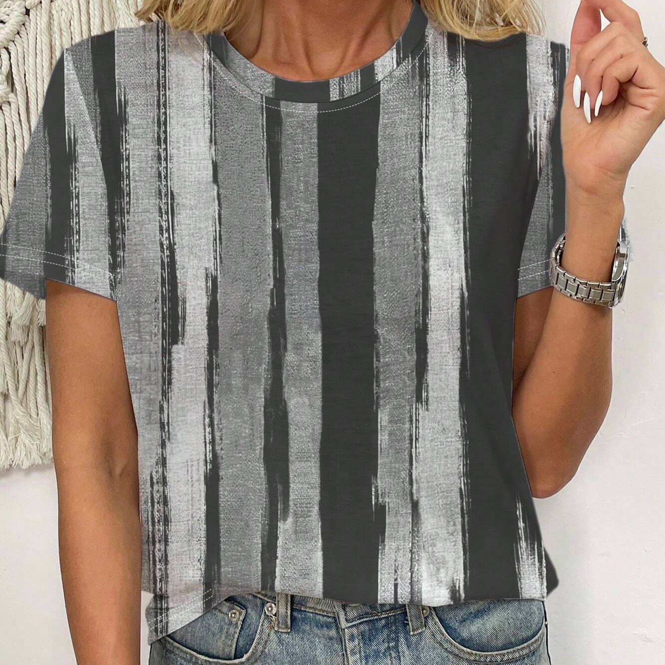 Women's Summer Round Neck Fashionable Loose Striped Short-Sleeved Casual T-Shirt